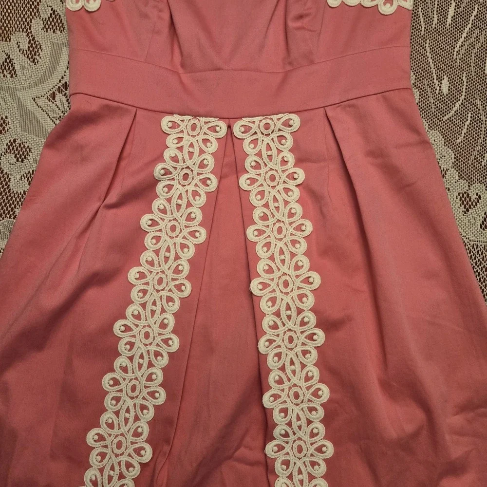 EUC Lilly Pulitzer Sz 0 Pink Betsey Dress Strapless White Lace Embroidery Pleat‎ - Picture 5 of 16